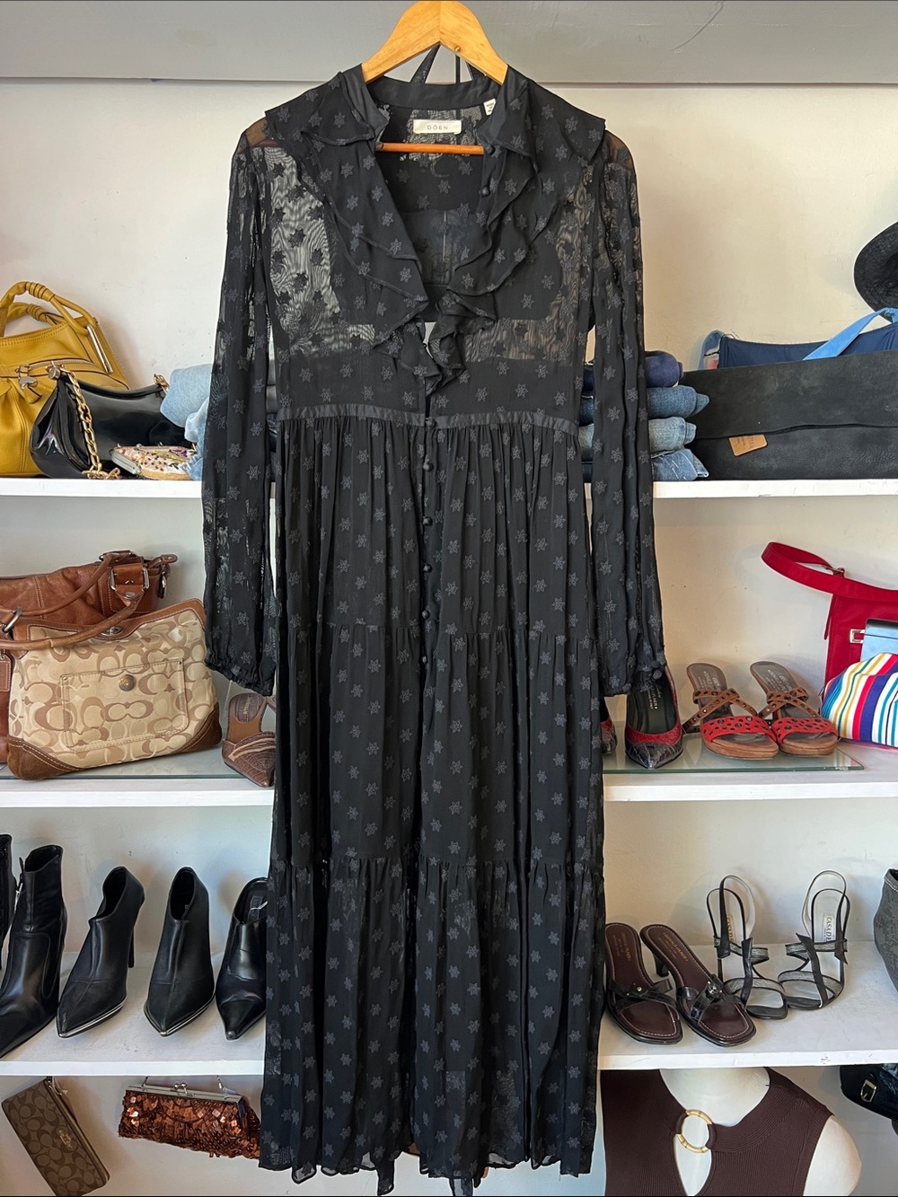 Dôen 2018’ Black Floral Ruffled Long-Sleeve Maxi Dress